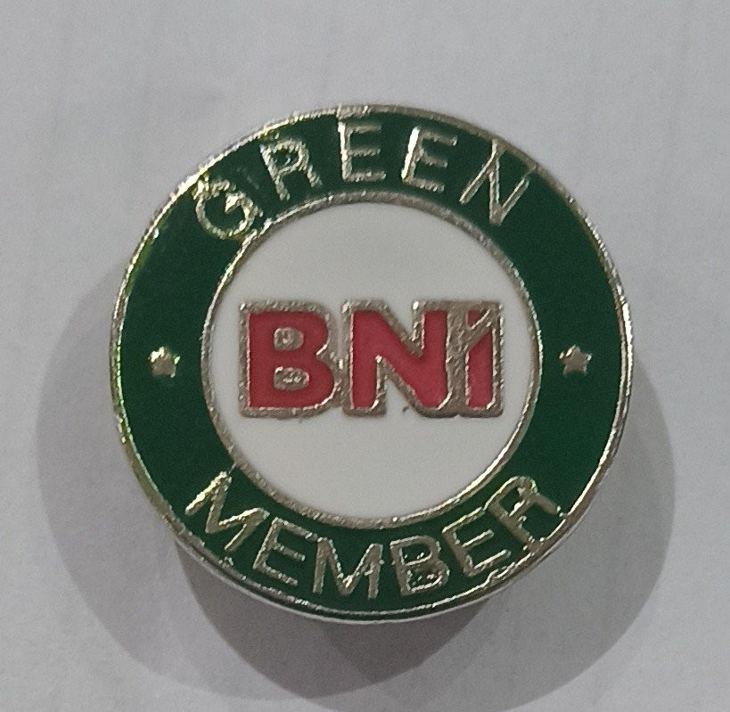 PIN GREEN MEMBER - COM ÍMÃ MAGNÉTICO